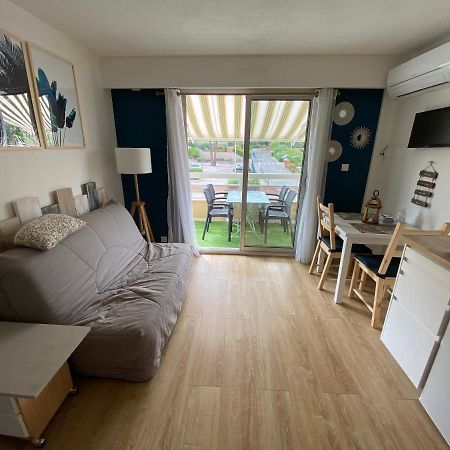 Studio 207-Les pieds dans l’eau à 30m de la plage Cavalaire-sur-Mer Exterior foto
